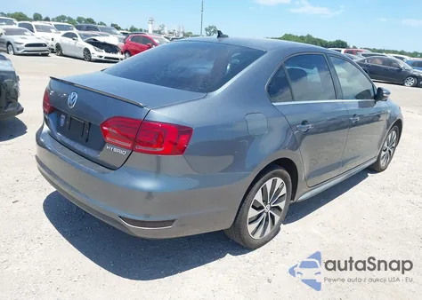 2013 Volkswagen Jetta Hybrid Sel Premium z USA, uszkodzony, nr VIN 3VW637AJ4DM264100